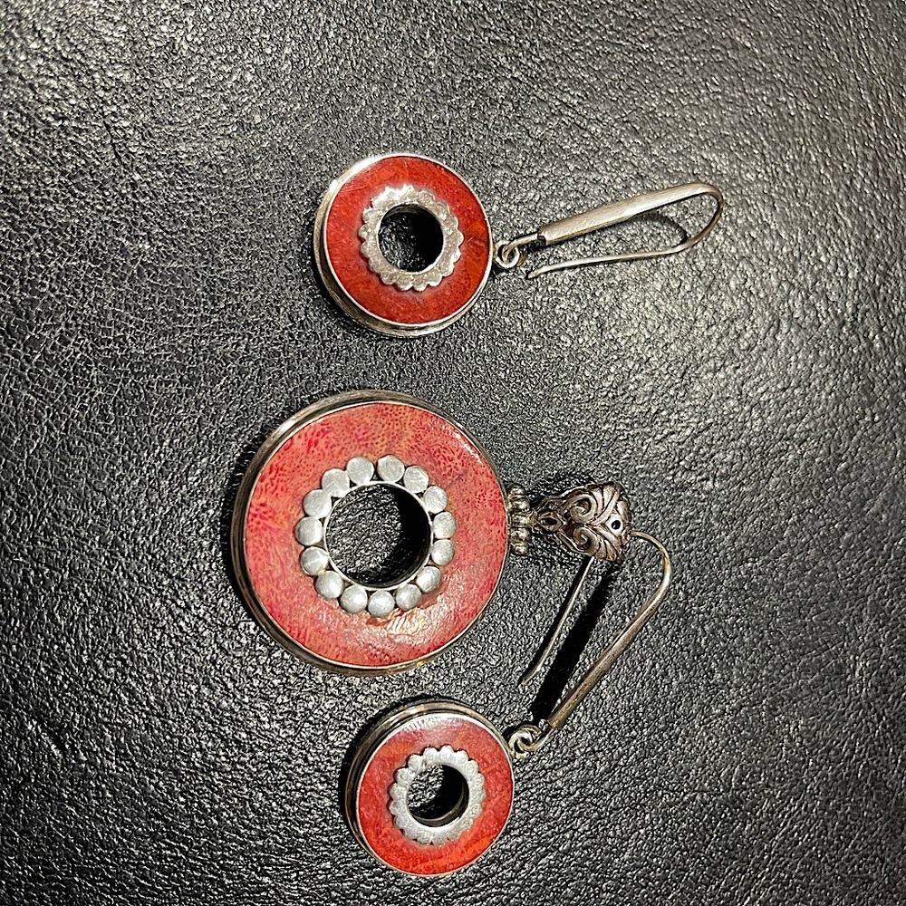 Fabulous Navajo coral & Sterling Silver Earrings and necklace charm